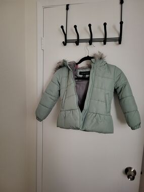 Gently Used Girls' Light Mint Puffer Jacket with Faux Fur Hood - Size 5/6